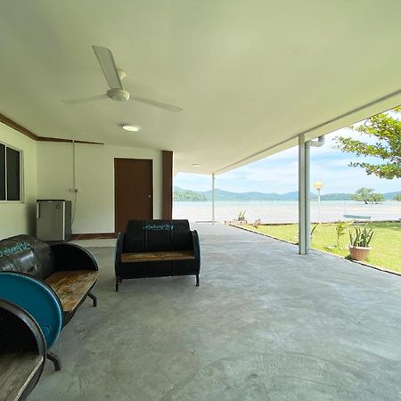 Oyo 90317 Ambong Bay Resthouse 호텔 코타키나발루 외부 사진