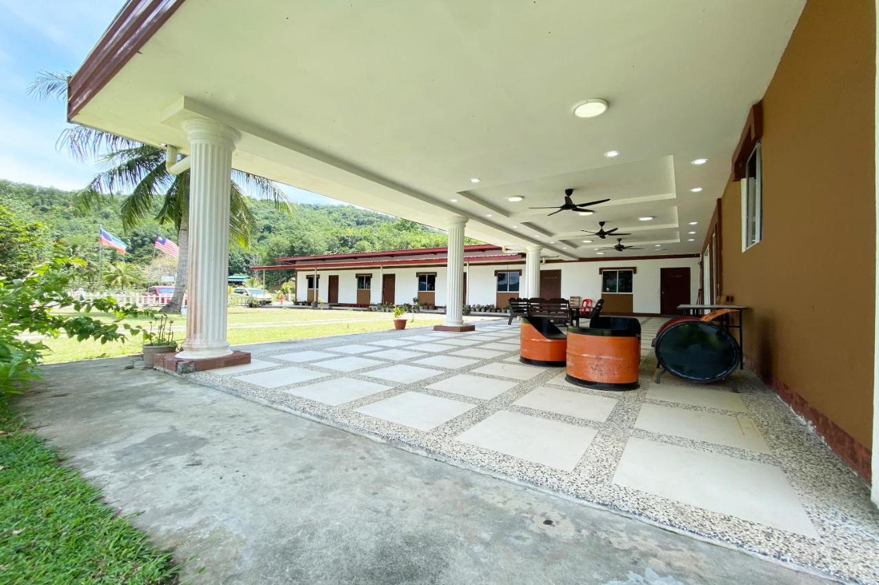 Oyo 90317 Ambong Bay Resthouse 호텔 코타키나발루 외부 사진